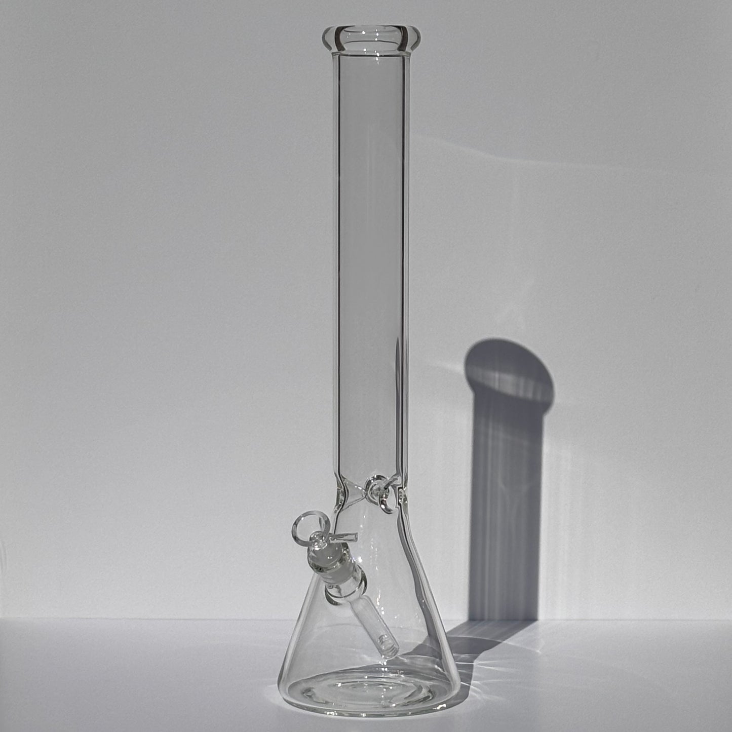 18” Tall Classic Beaker Bong